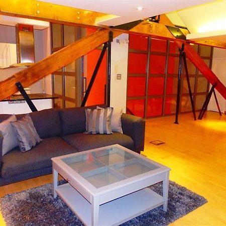 Luxurious City Centre Penthouse นิวคาสเซิล อะพอน ไทน์ ภายนอก รูปภาพ