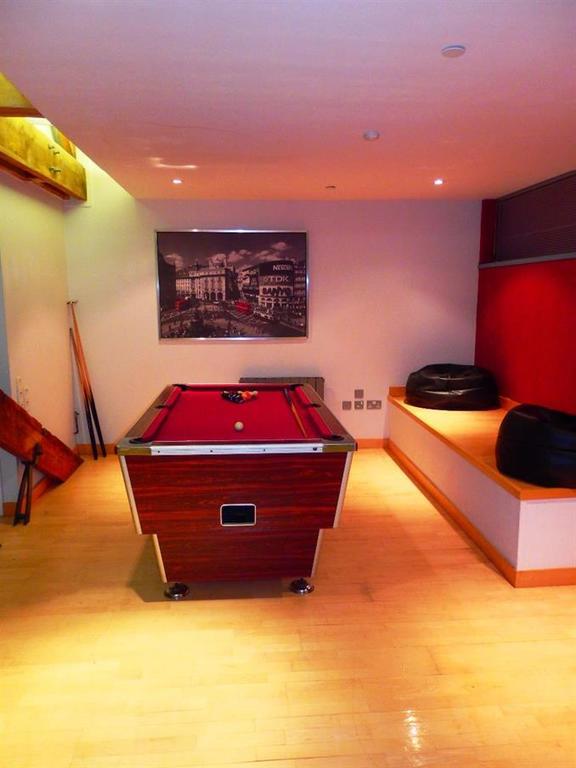 Luxurious City Centre Penthouse นิวคาสเซิล อะพอน ไทน์ ภายนอก รูปภาพ